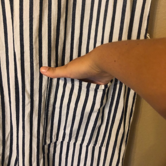 A casual jumpsuit - Picture 4 of 4